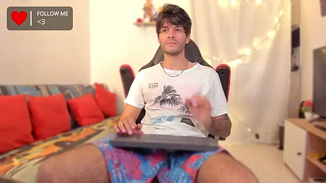 justin stark7 online show from December 2, 8:23 pm