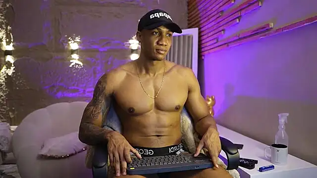 Logan Varela online show from March 4, 2:35 pm