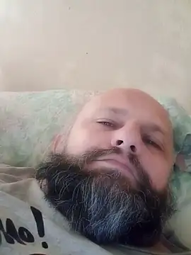 Snapshot of AlexandruCsaba chatting on February 24, 7:44 am AlexandruCsaba online show from February 24, 7:44 am