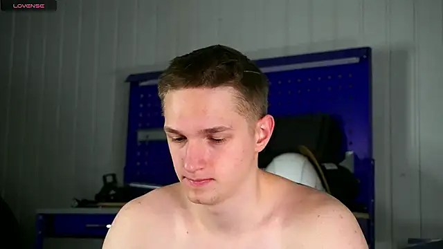 dustyn fox online show from February 2, 9:52 am