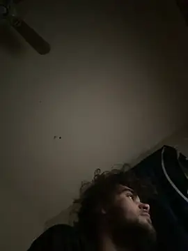 Snapshot of cougarhunter690 chatting on February 15, 4:25 am cougarhunter690 online show from February 15, 4:25 am