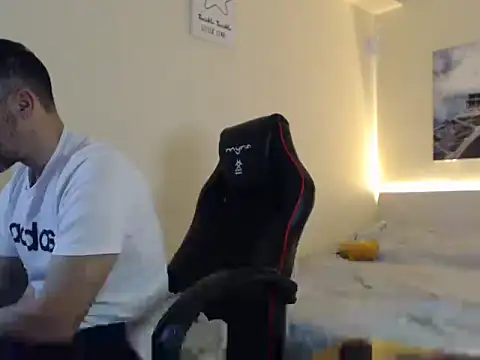 amydamarw online show from February 6, 4:59 pm