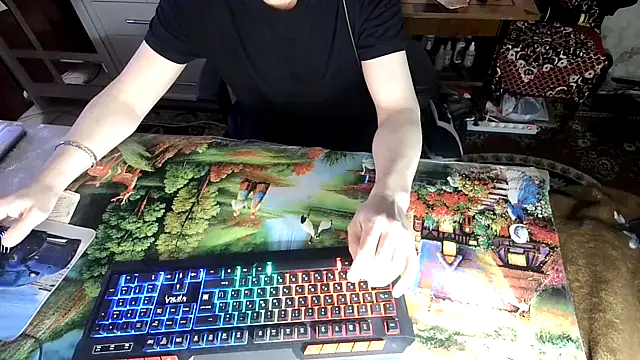 oleg1982yval12 online show from April 24, 1:57 pm