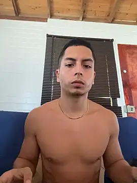 SAMUEL OBRIAN online show from February 11, 4:46 pm