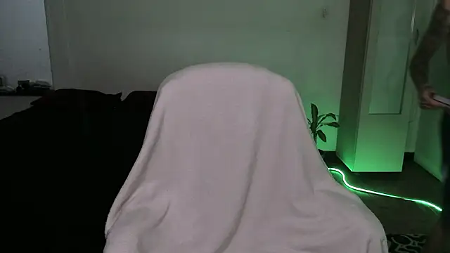 Damon  333 online show from February 24, 5:03 pm