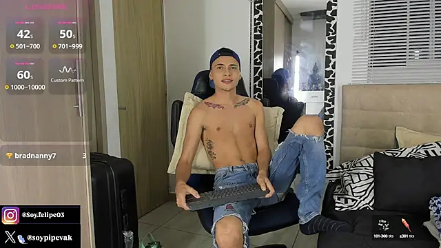 soyander03  online show from October 12, 10:31 am