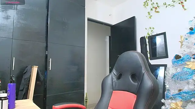 Misaki2007 online show from December 17, 1:50 am