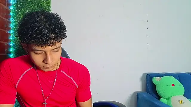 Demitryo online show from April 4, 3:09 pm