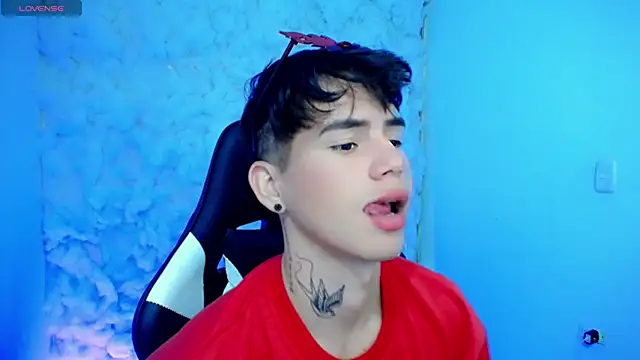 Tayson Rivers online show from November 5, 6:32 pm