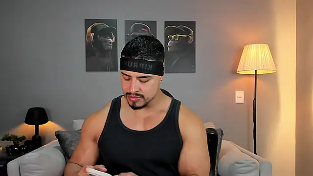 ApoloMakris online show from November 21, 7:24 pm