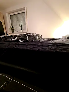 tom8912 online show from February 16, 12:22 am