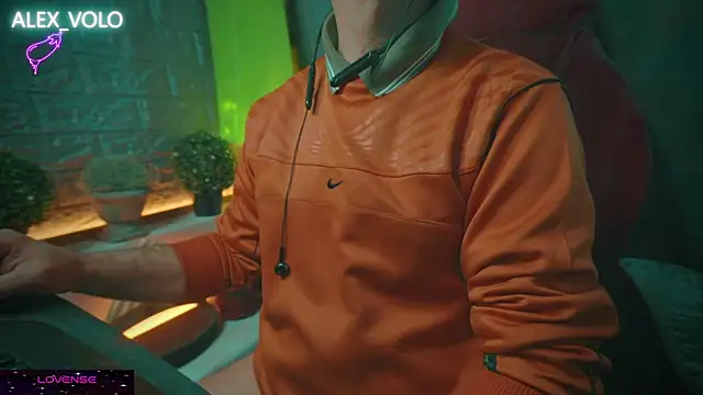 alex-volo online show from January 17, 2:18 am