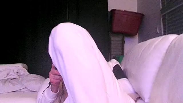 longthicknslick online show from November 13, 9:03 am