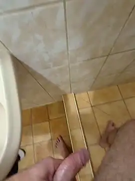 kisbiro77777 online show from December 15, 7:11 pm