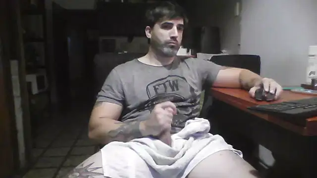 ozzypsico13 online show from April 16, 9:39 pm