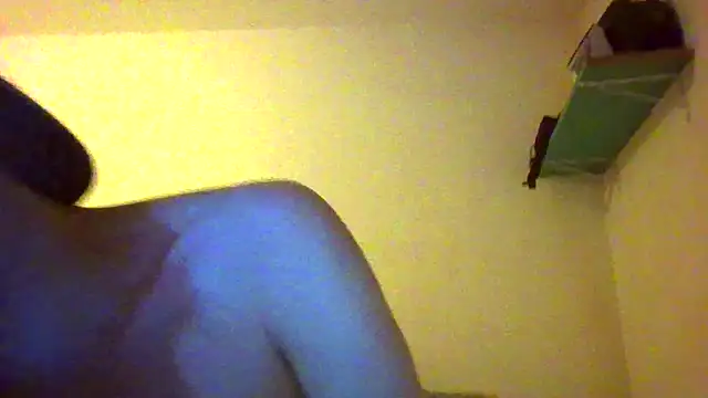 couplemilk online show from February 10, 4:50 am