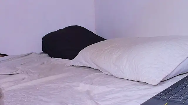 KaelMoreau online show from March 15, 1:51 pm