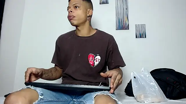 BrandonStond online show from November 23, 1:33 pm