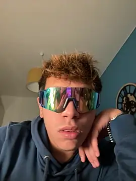 calleaaaa online show from November 24, 11:55 am