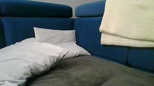 axecoman60 online show from March 4, 6:29 pm