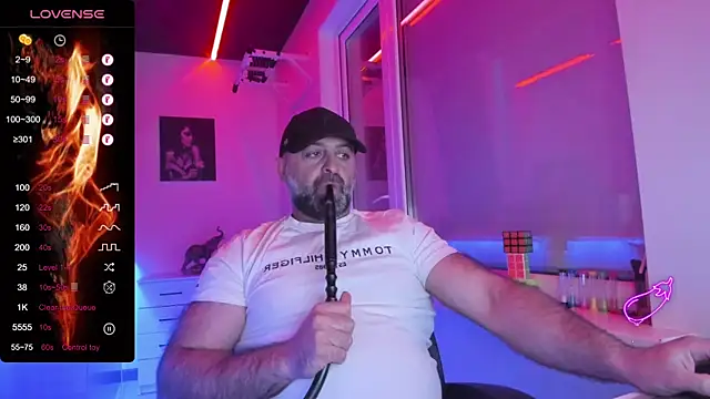 MAGABEAR077 online show from April 10, 3:08 pm