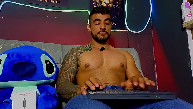 ERIC HARRISON online show from March 11, 2:07 am