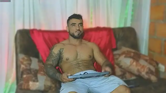 ERIC HARRISON online show from December 6, 11:25 pm