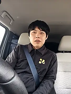 whitebriefboy online show from March 12, 11:45 pm