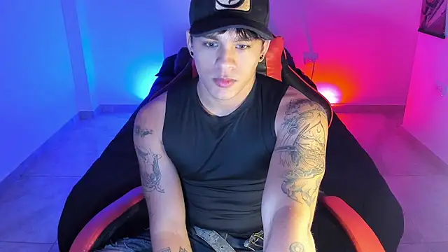 LuciferM Star online show from December 3, 2:39 am