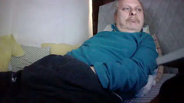 amylrmm1903 online show from April 23, 2:41 pm