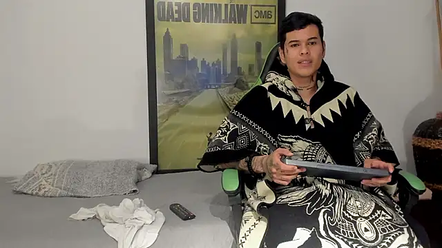 jamesinked  online show from January 15, 8:00 pm