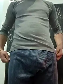 xyrus  online show from December 25, 11:11 am