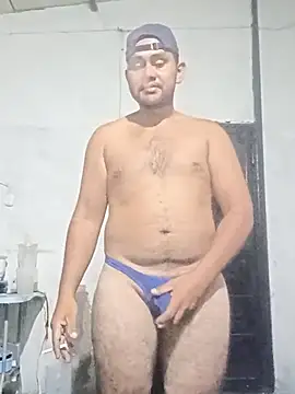 travieso2893 online show from April 7, 2:33 am