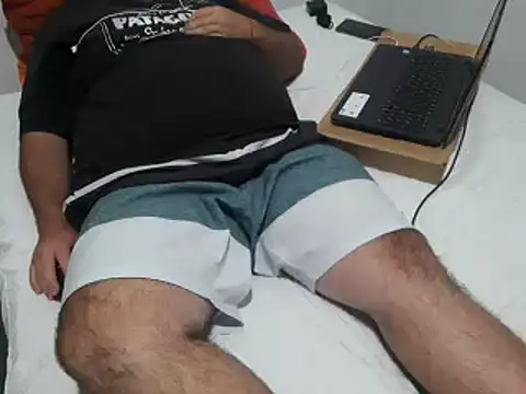 mfreitas005 online show from January 15, 11:30 pm