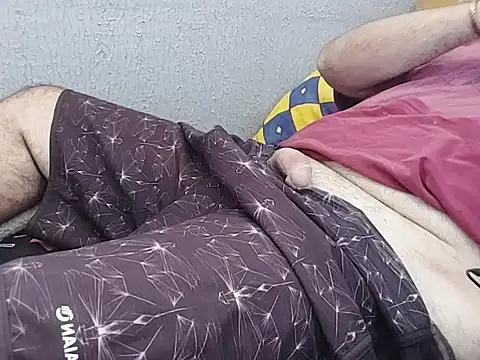 mfreitas005 online show from October 9, 3:17 pm