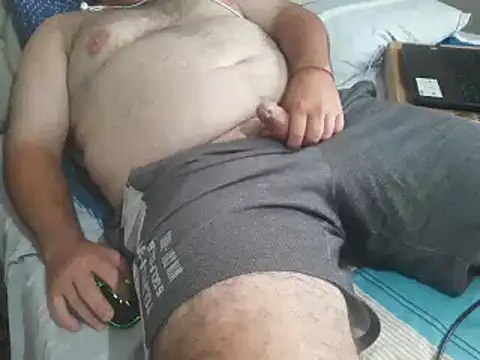 mfreitas005 online show from February 17, 11:55 am