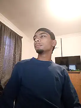 29YOURZ 28  online show from December 13, 5:16 am