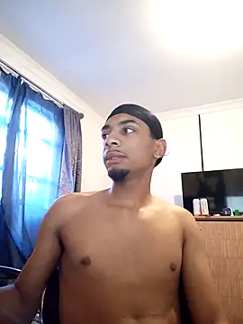 29YOURZ 28  online show from December 14, 4:45 am