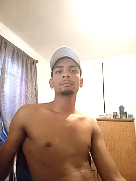 29YOURZ 28  online show from January 14, 11:31 am