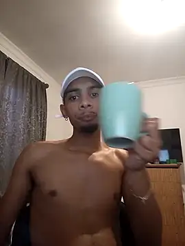 29YOURZ 28  online show from December 12, 4:37 am