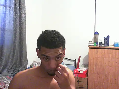 29YOURZ 28  online show from February 17, 5:47 am