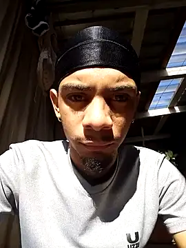 29YOURZ 28  online show from December 9, 6:13 am