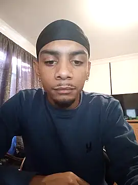 29YOURZ 28  online show from December 12, 4:21 pm