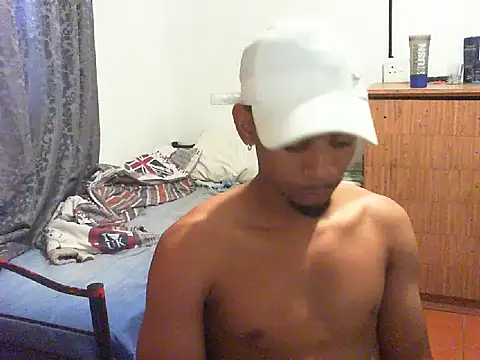 29YOURZ 28  online show from February 28, 6:10 am