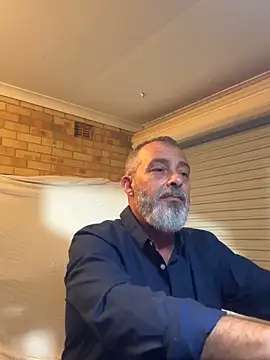 Snapshot of ausbod chatting on December 13, 3:32 pm ausbod online show from December 13, 3:32 pm