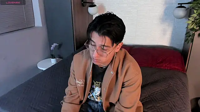 Andy Joy  online show from December 2, 11:24 am