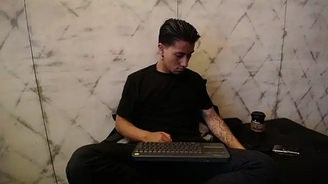 Andy Joy  online show from November 8, 12:19 pm