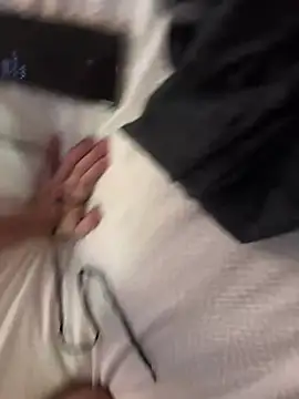 Snapshot of INboy95 chatting on December 6, 5:20 am INboy95 online show from December 6, 5:20 am