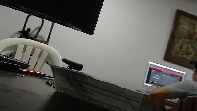 Snapshot of Jhonatan_Morales_S chatting on March 13, 6:26 am Jhonatan Morales S online show from March 13, 6:26 am