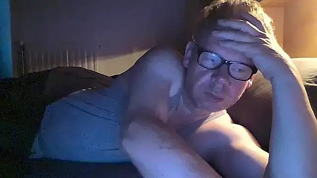 kinkyslet8 online show from June 14, 5:20 am